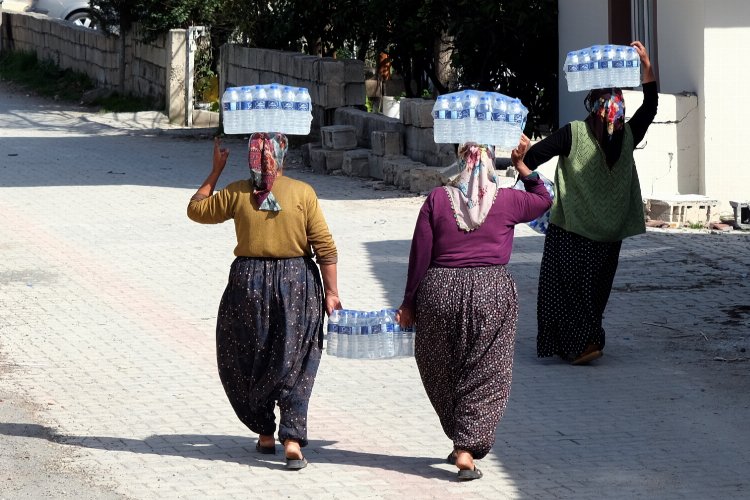 hatay-da-bir-gunde-95-bin-litre-su-ulastirildi-1678204084-113-x750.jpg