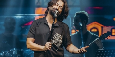 koray-avci-ile-kibrista-gorkemli-acilis